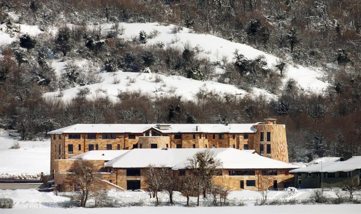 Aqua Montis Resort & Spa - Housity