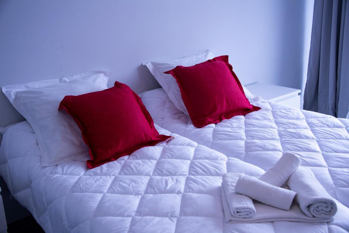 Apartamento Rural Hotel Parejas - Housity