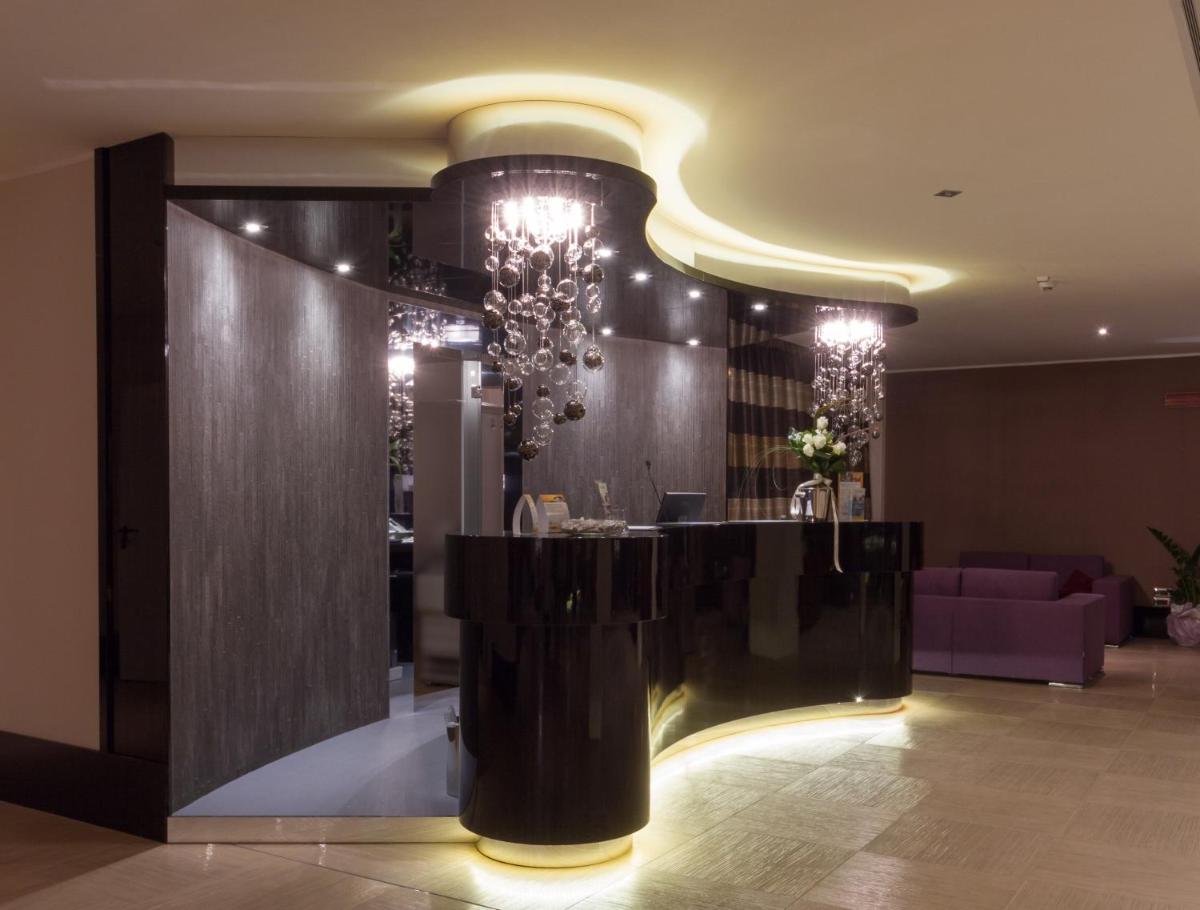 Suitetrails - Quality Hotel Green Palace