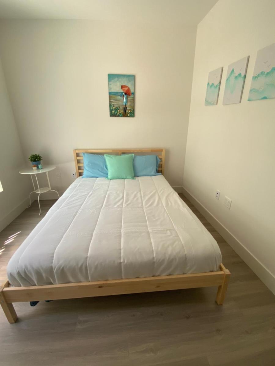 So. Cal Luxury Villa Mins from Beach - Housity