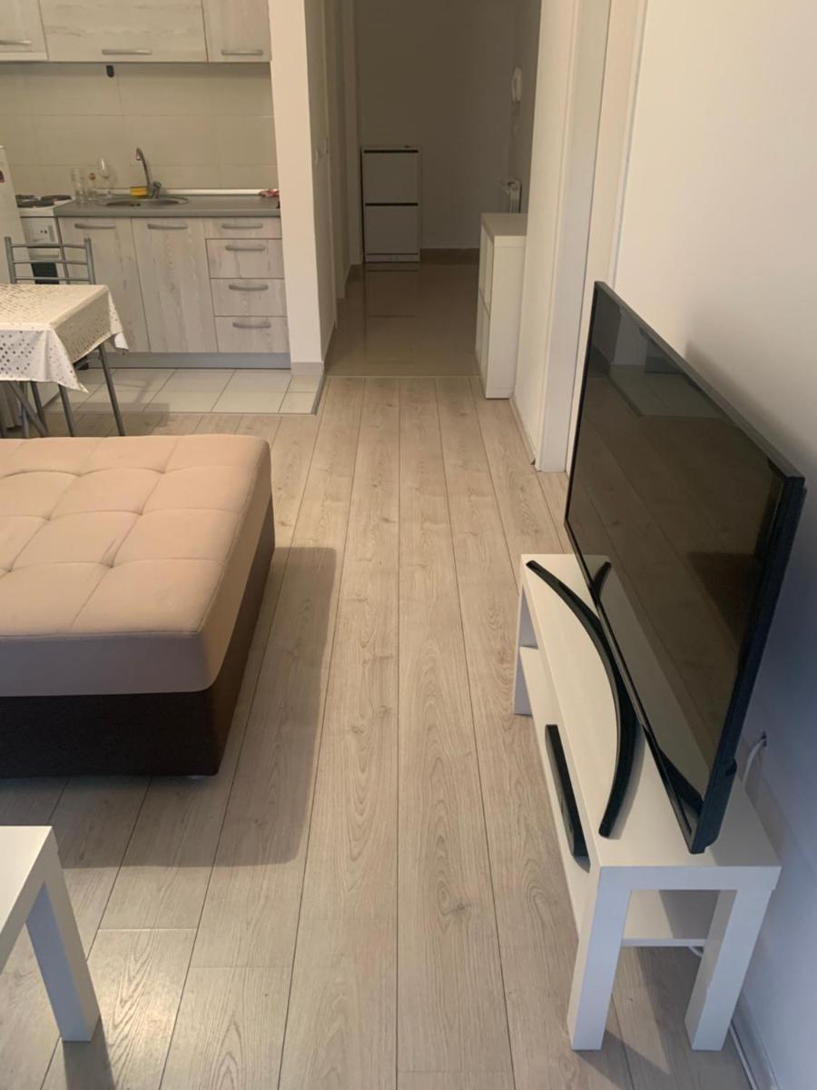 Bright modern apartment - 5 min from Center - Housity