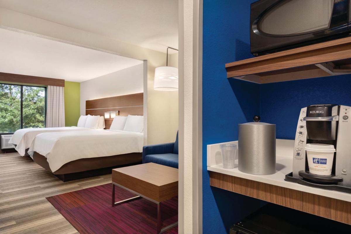 Holiday Inn Express Hotel & Suites Lavonia by IHG - Housity