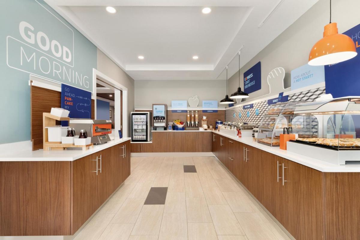 Holiday Inn Express Hotel & Suites Lavonia by IHG - Housity