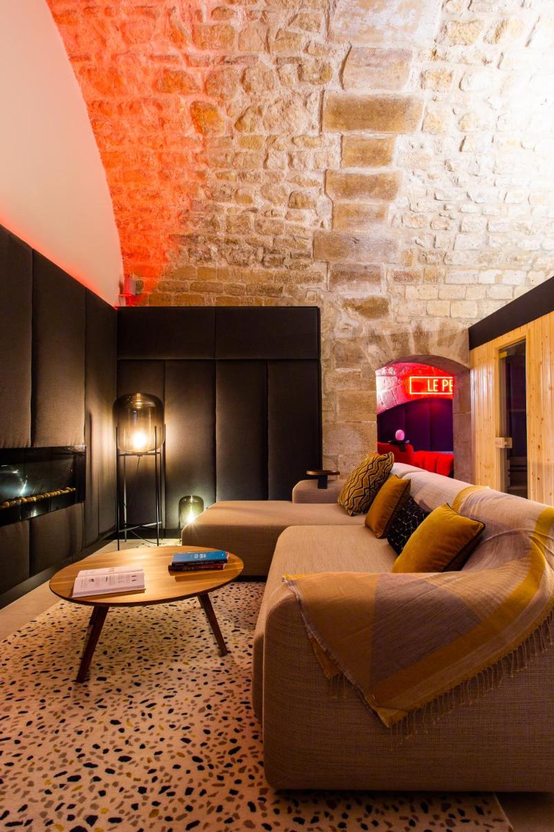 CMG - Place des Vosges - Housity