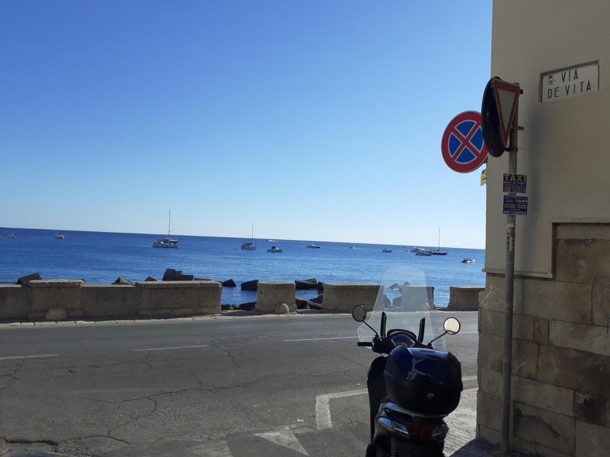 B&B del Lungomare - Housity
