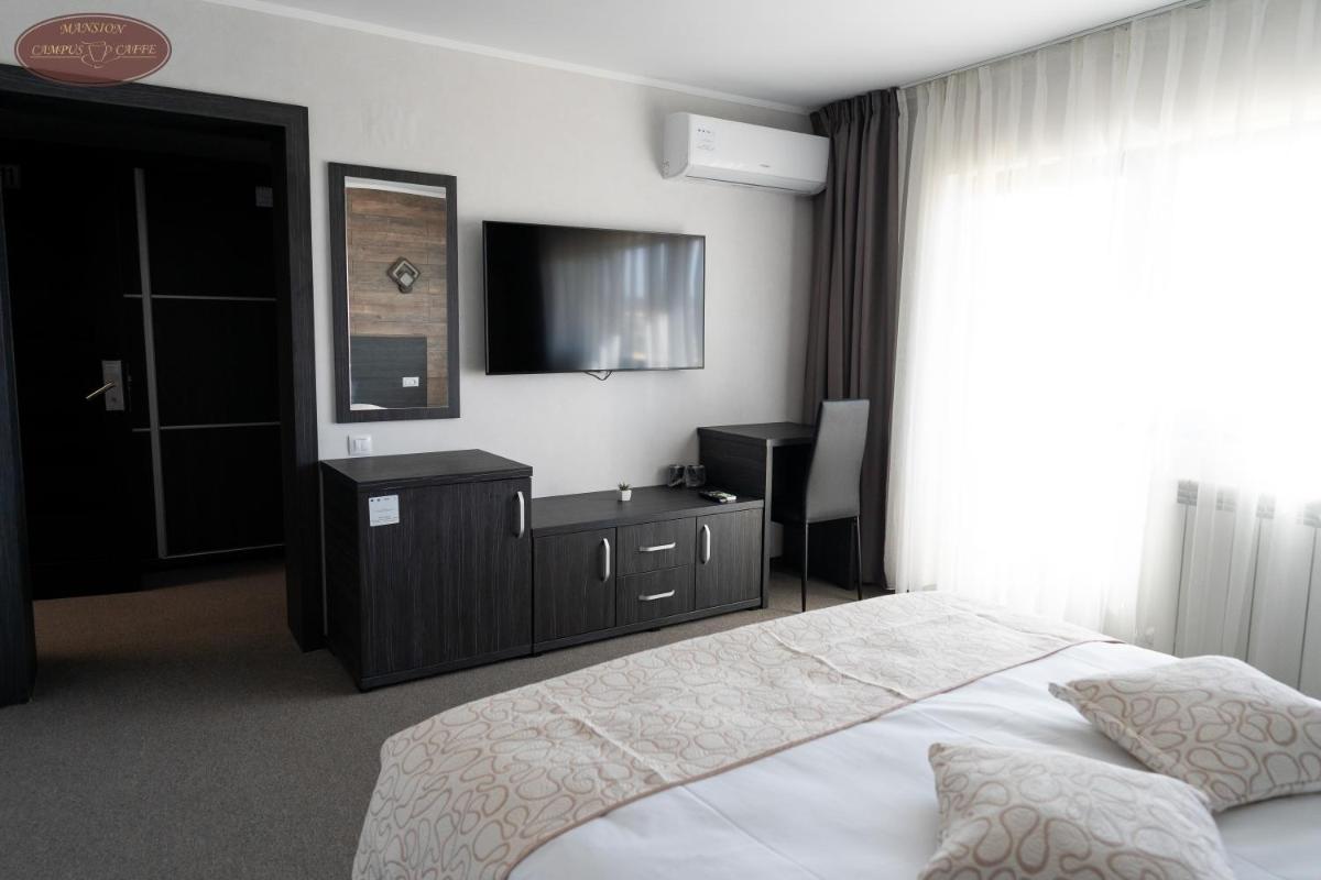 Campus Caffe Mansion - Housity
