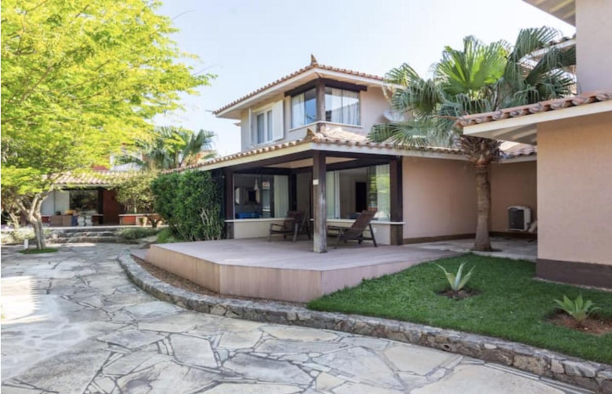 Incrível Casa em Búzios - Housity