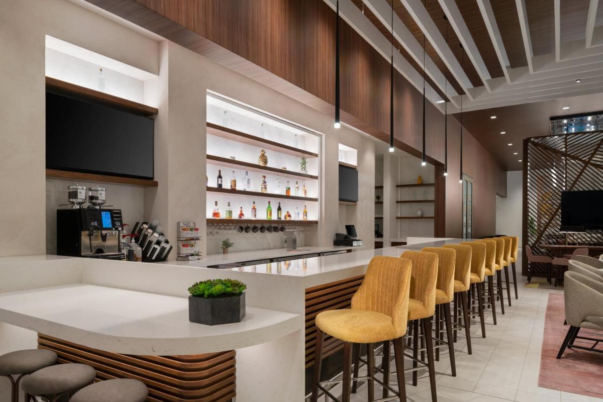 Hyatt Place Atlanta/Perimeter Center - Housity
