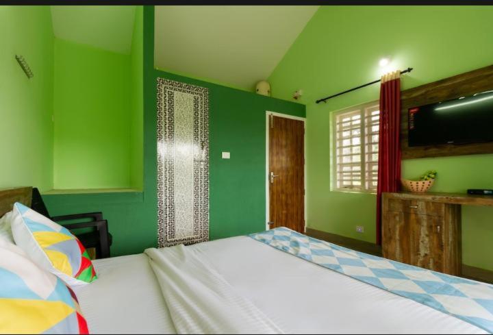 LetStay Vythiri Hill Palace - Housity