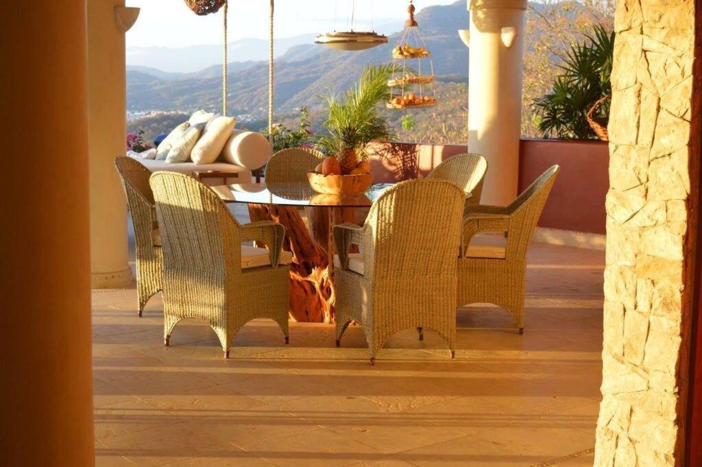 Casa Rumi - Stunning Views of Zihua Bay in Exclusive Cerro del Vigia - Housity
