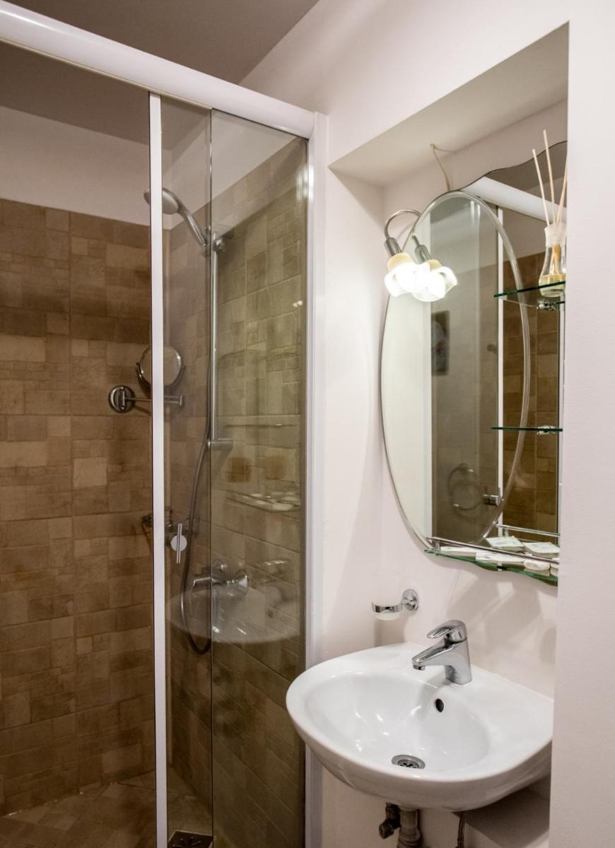 Apartament Iris - Housity