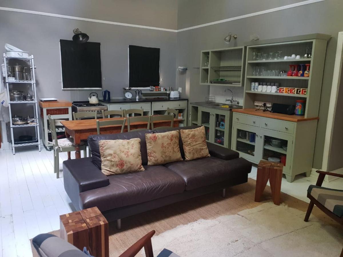 Firefly Cottage - Housity