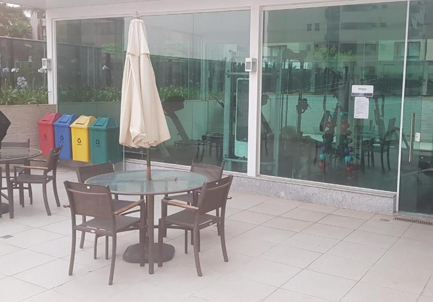 FLAT ED. ATHOS BULCÃO AP. 209 - Housity