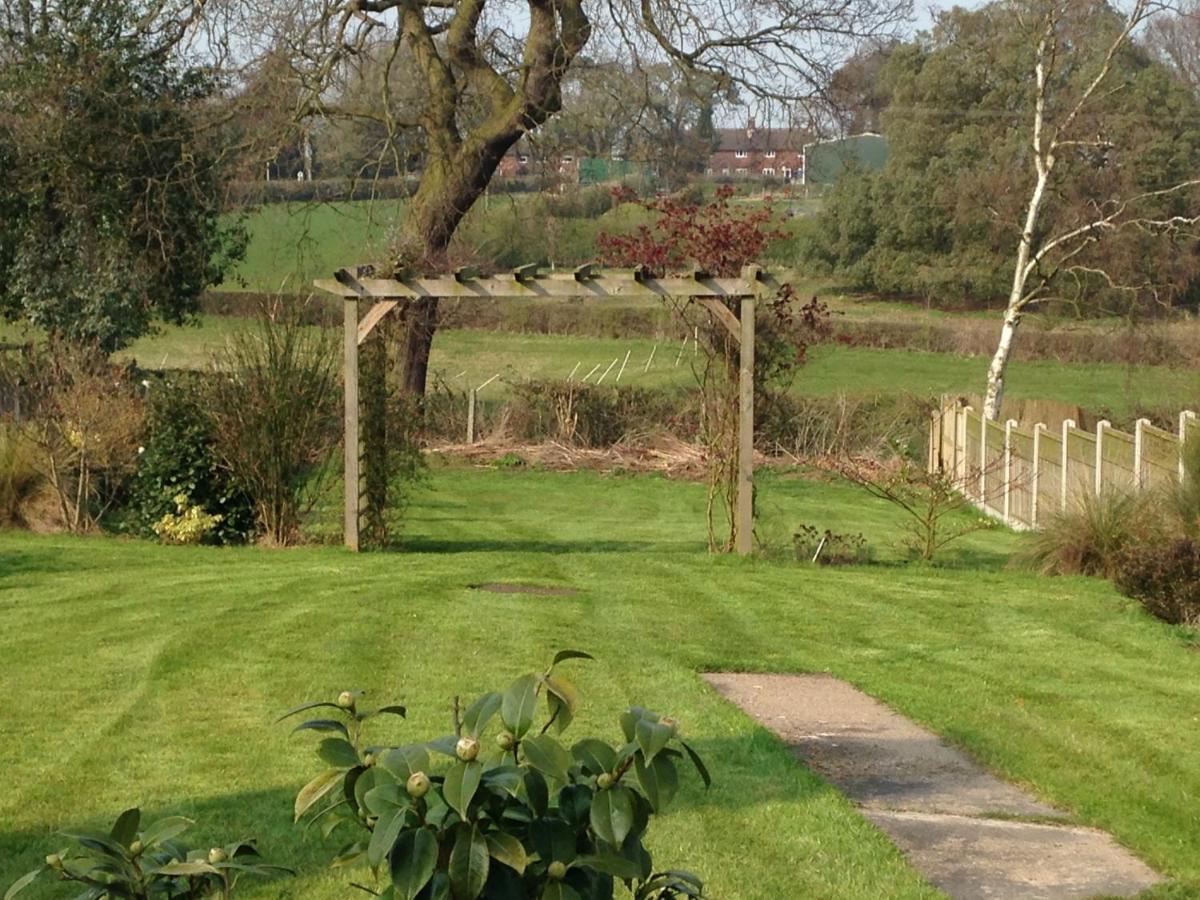 Grange House Bed & Breakfast - Housity
