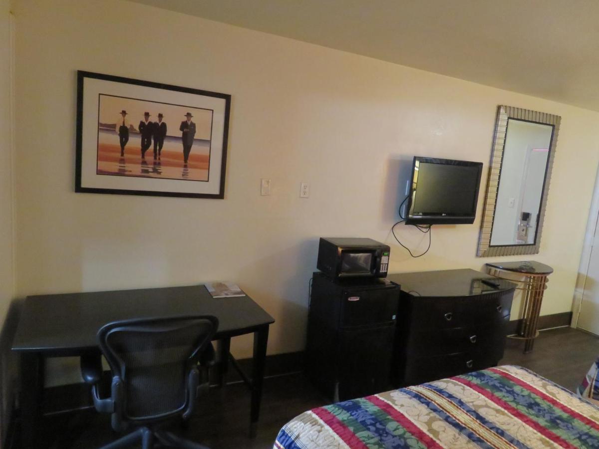 Travel Inn Beaumont - Housity