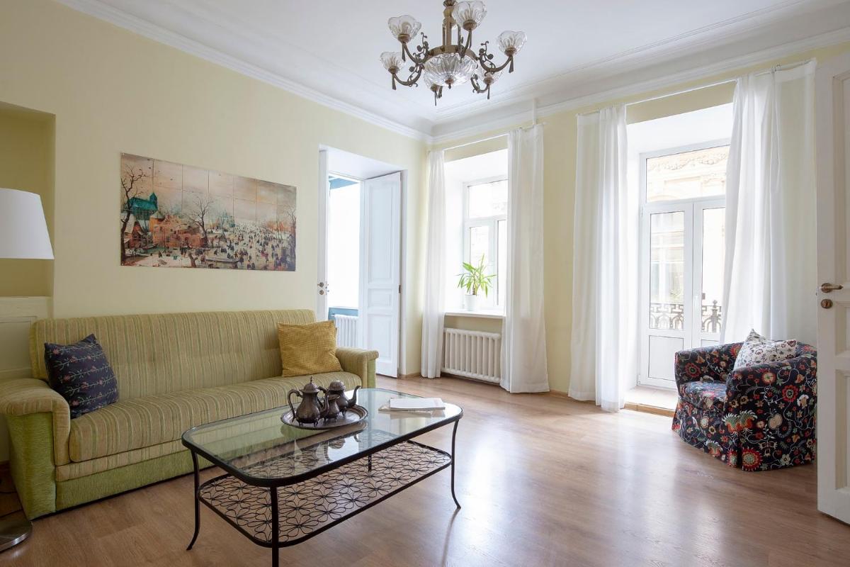 GorodRek near Hermitage 4 room - Housity