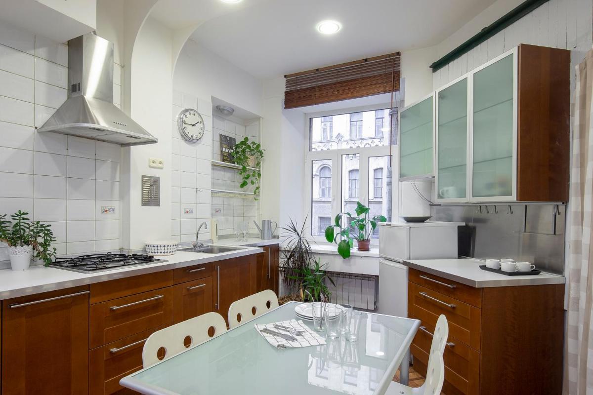 GorodRek near Hermitage 4 room - Housity