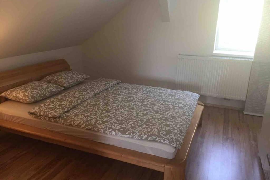 HAUS mit 3 Schlafzimmer und Garten - Housity
