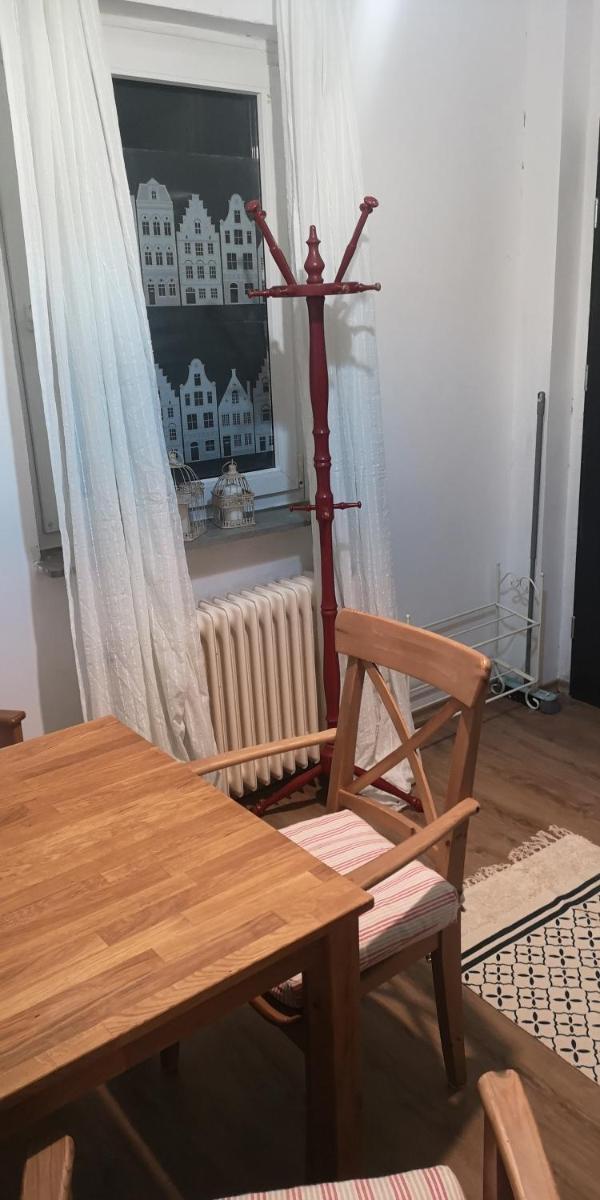 Schicke Ferienwohnung am Badesee bei Kassel - Housity