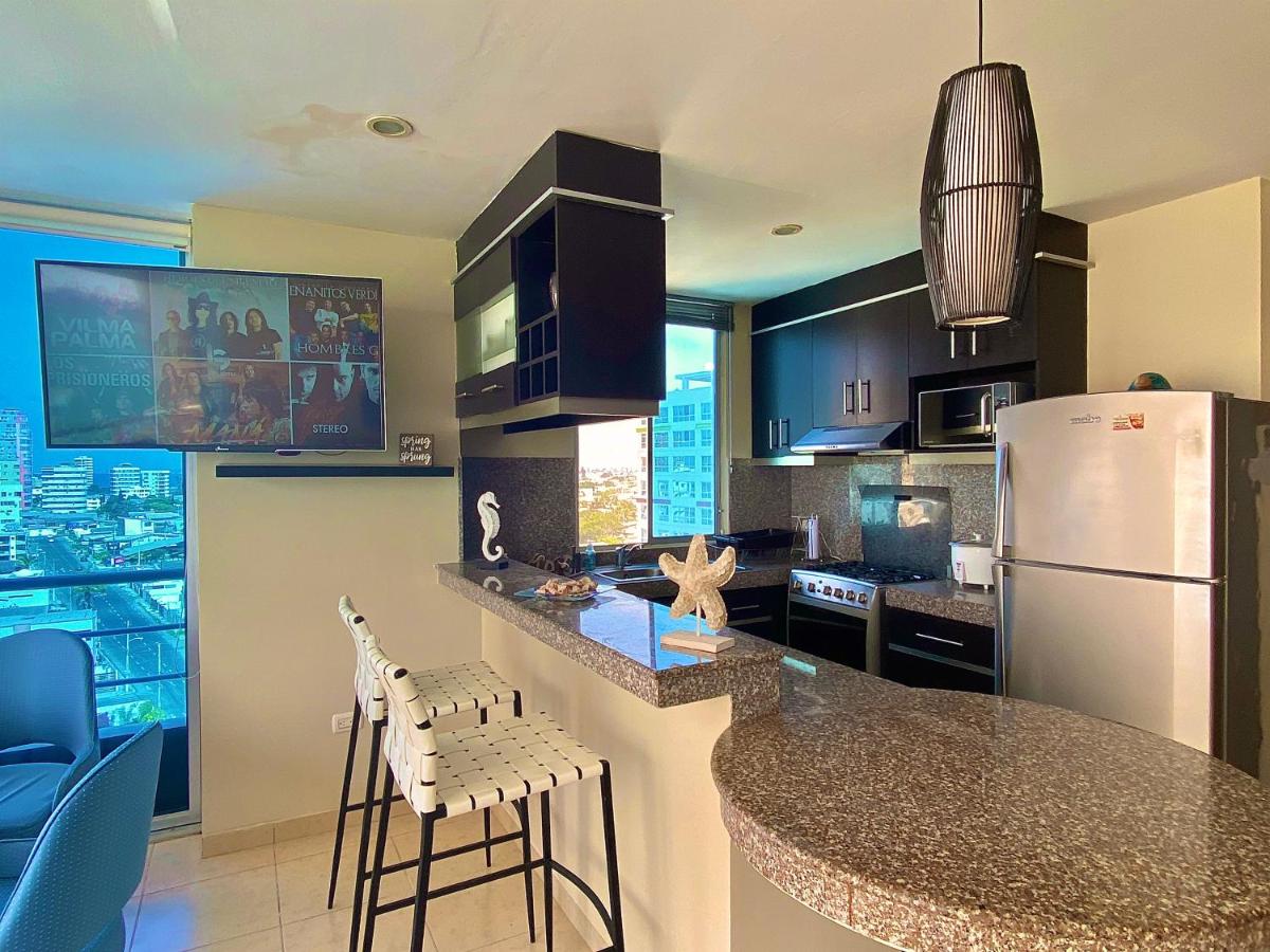 CÓMODO APARTAMENTO CON VISTA AL MAR. - Housity