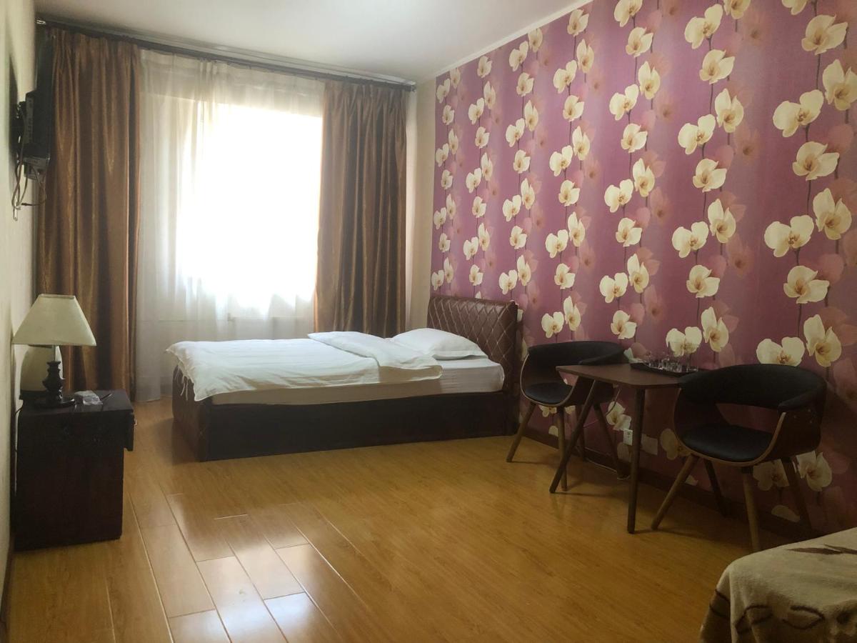 Land Hotel - Housity