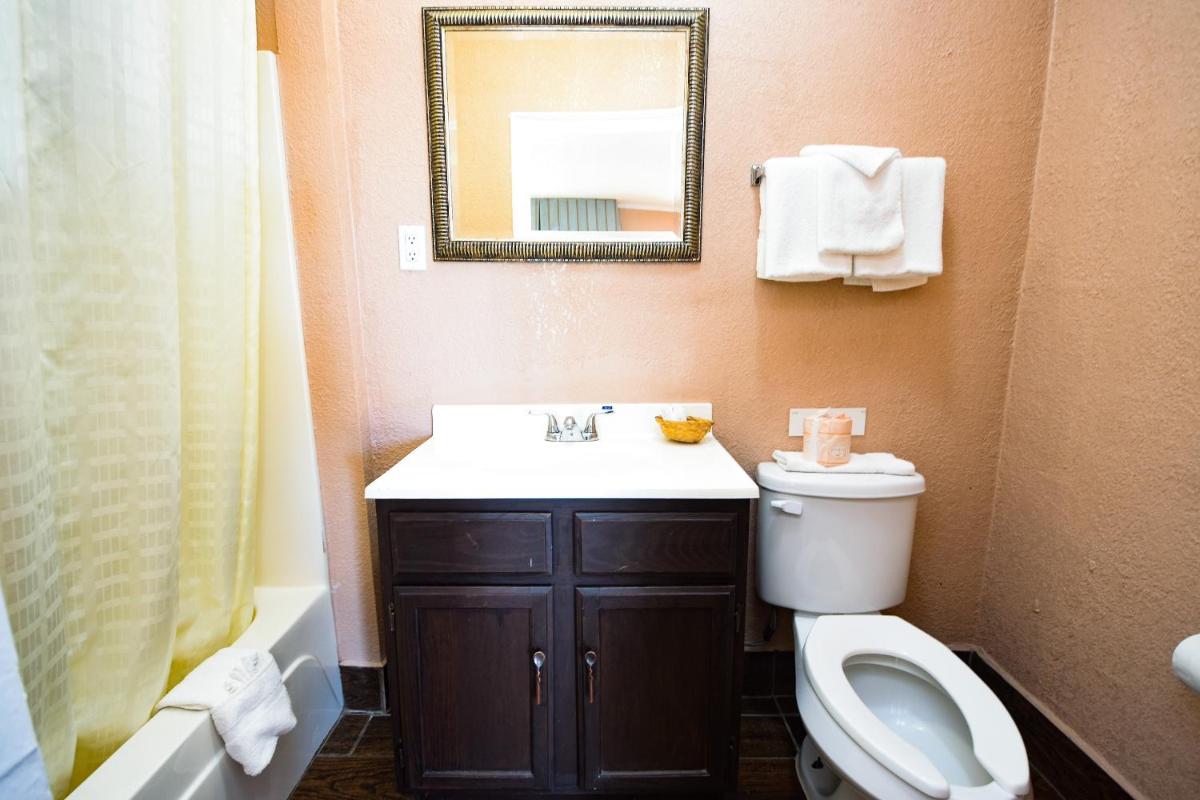 Economy Inn Beebe - Housity