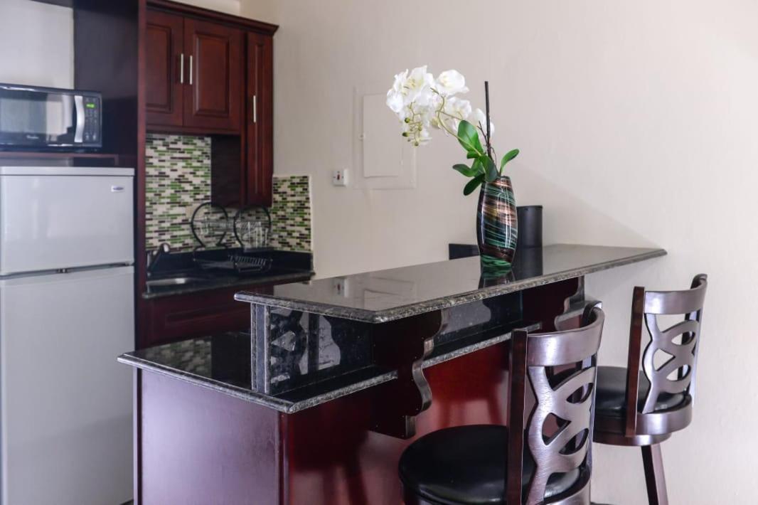 Beach Studio 10 - Housity