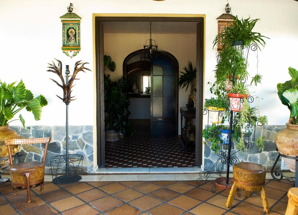 Imagen de la galería de Cortijo Salinas, en Montecorto