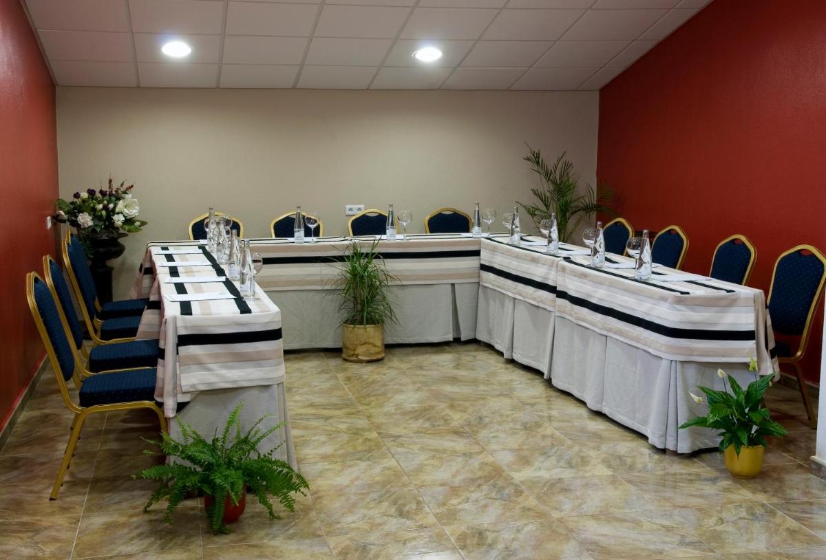 Zona business o sala de conferencias en Cortijo Salinas