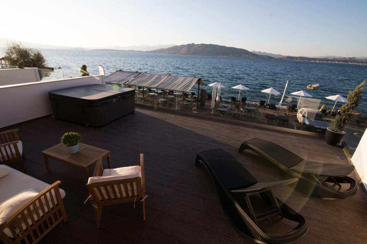 Aianteion Bay Luxury Hotel & Suites - Housity