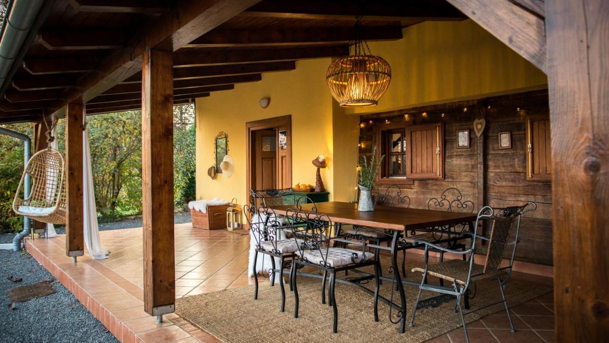 Green Hills Cottage in Zagorje with magnificent view - Housity