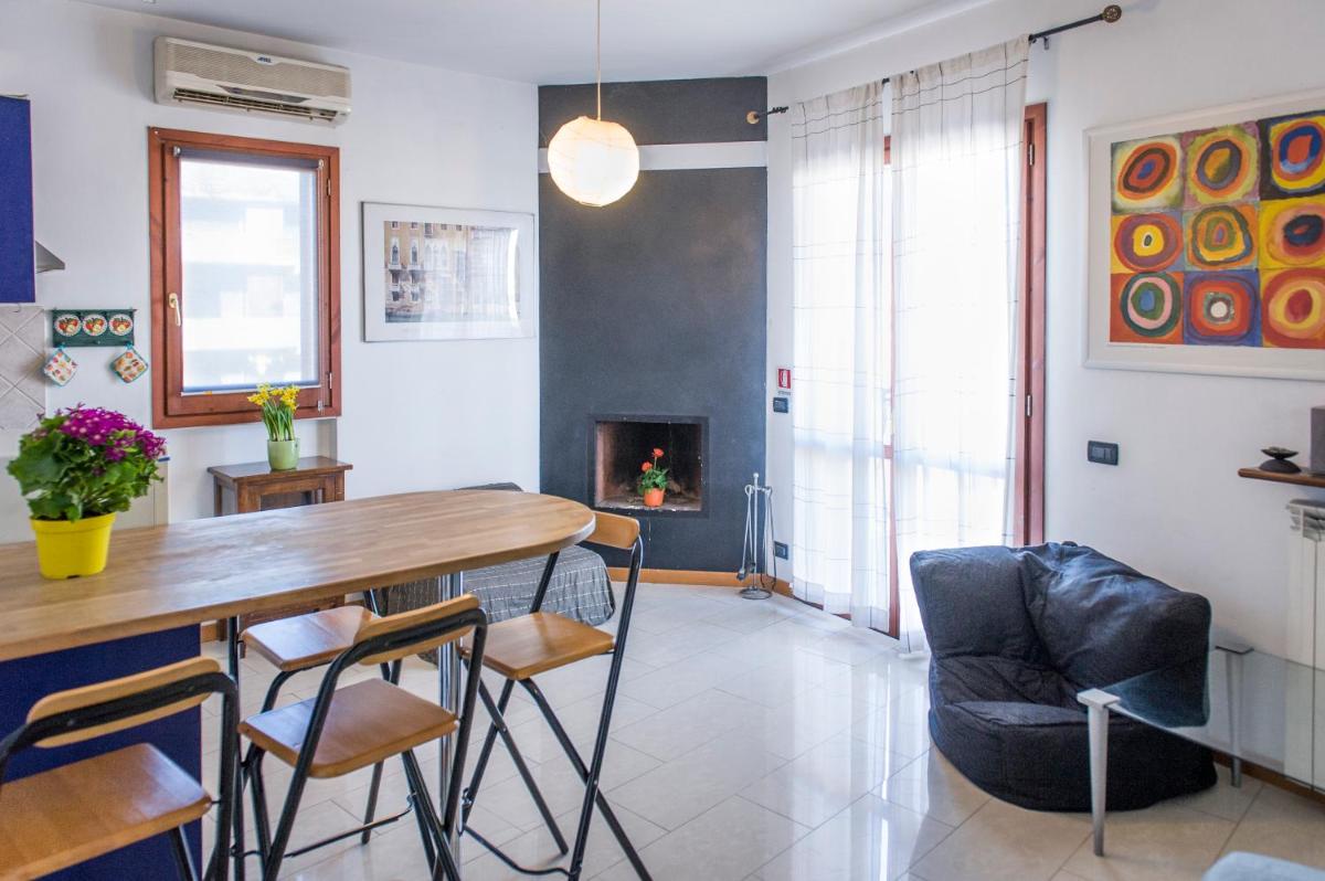 Flatinrome Residence Fiera - Housity