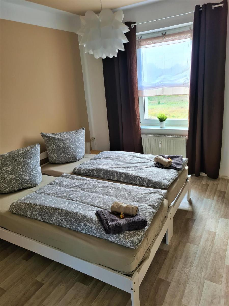 Ferienwohnung mit Seeblick - Hizvo
