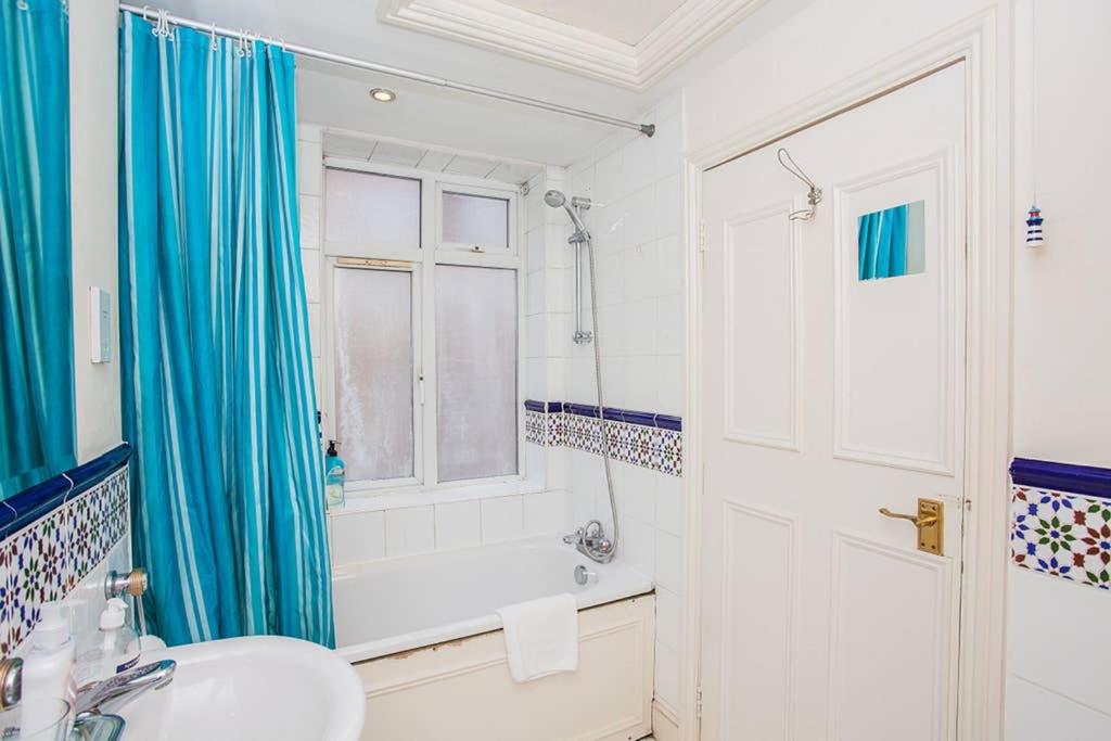 City Road London - Housity