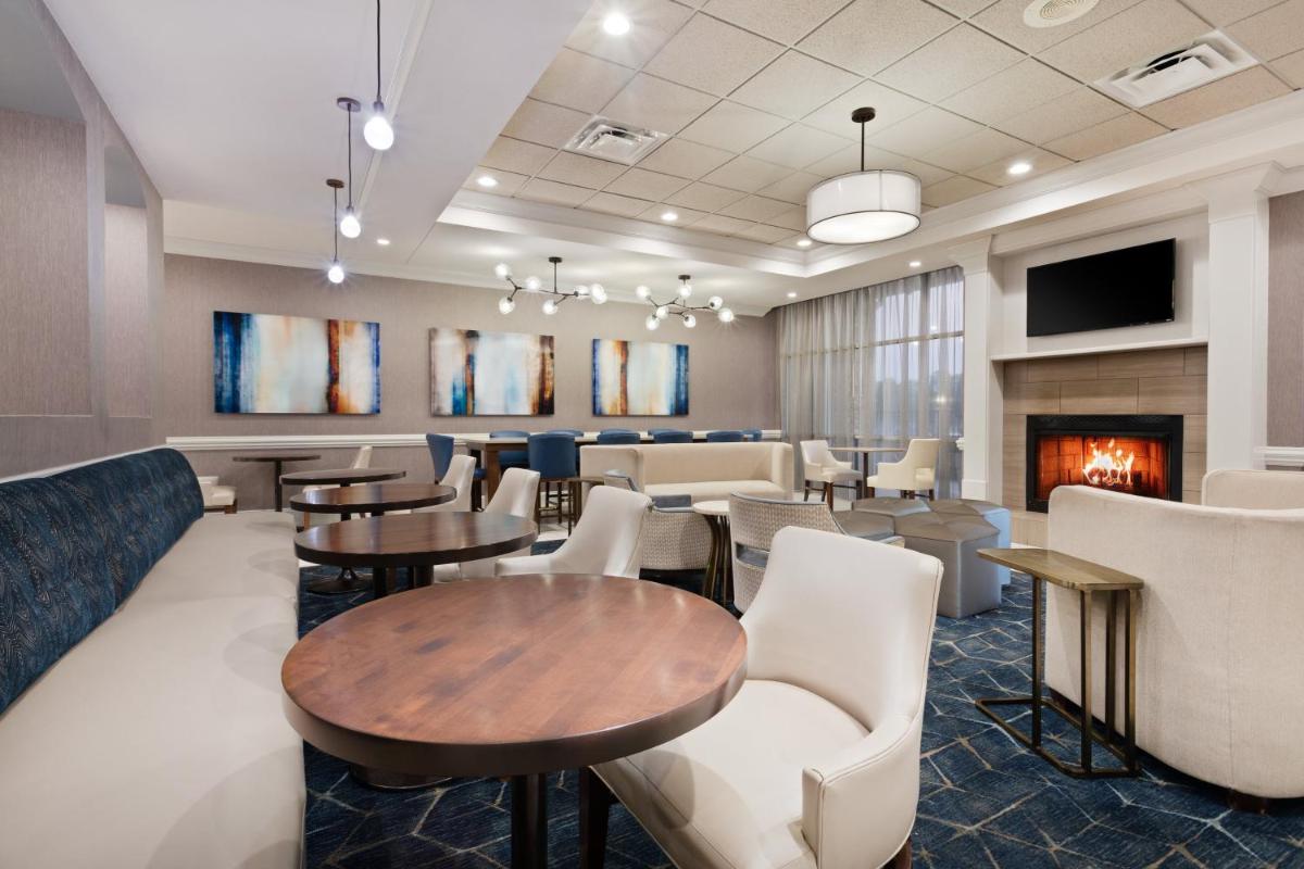 Holiday Inn Valdosta Conference Center, an IHG Hotel - Housity