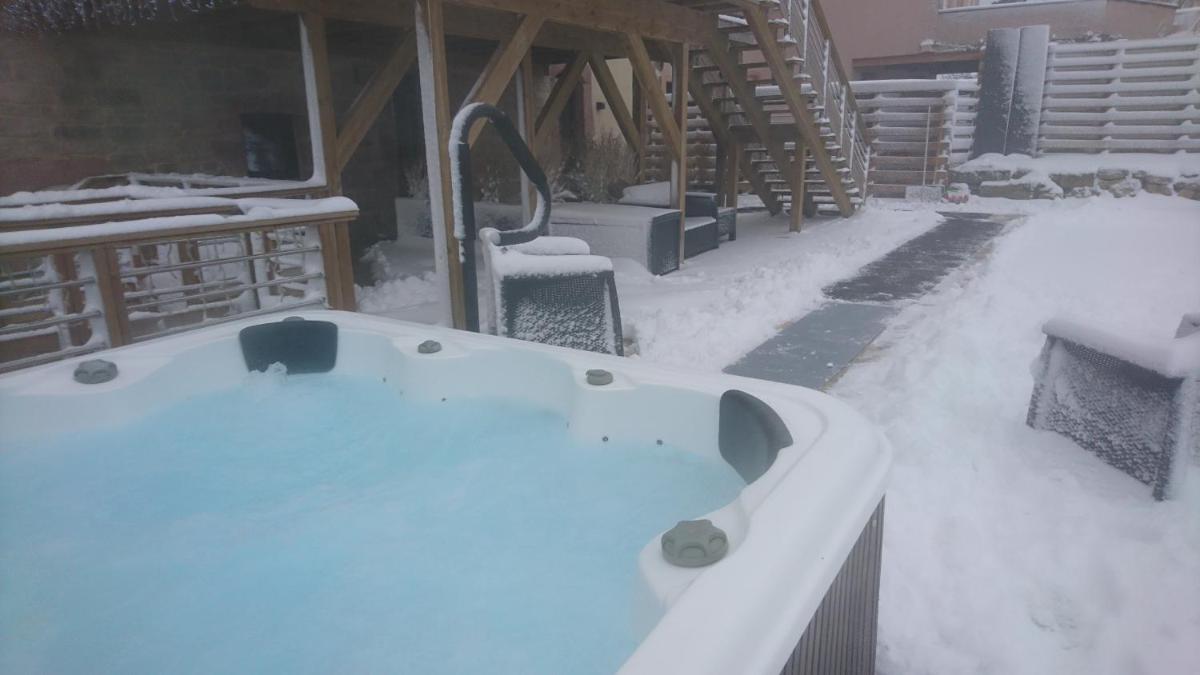 L'établissement Le Moulin d'Oscar & Spa - Mulhouse Nord en hiver