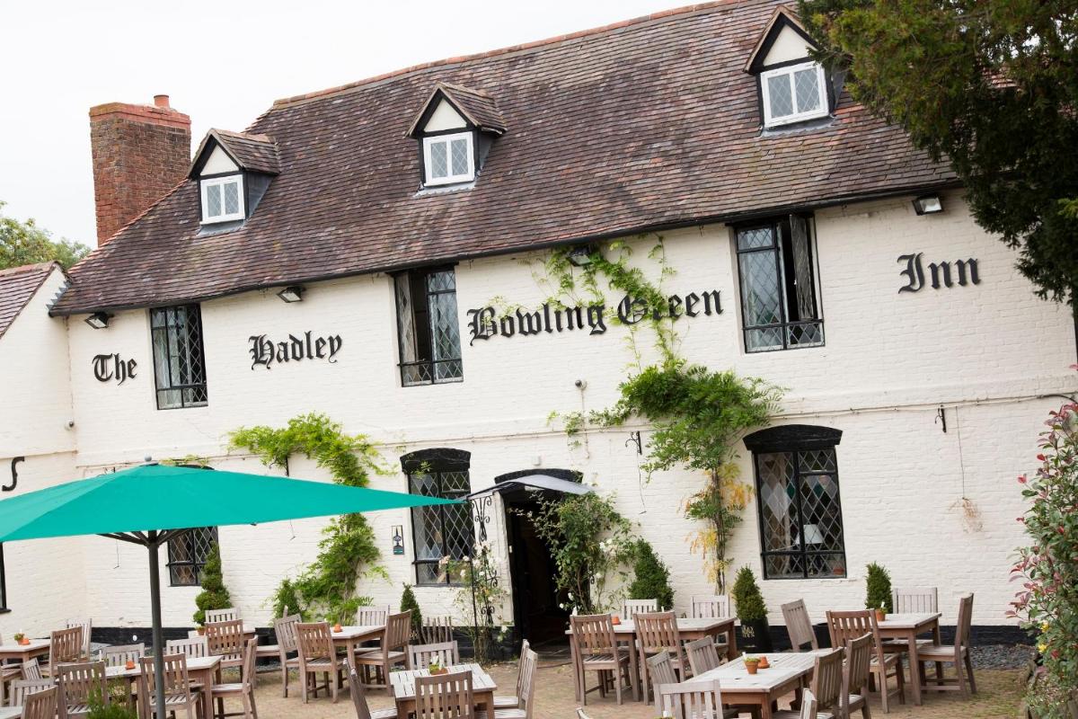 Hadley Bowling Green Inn - Housity