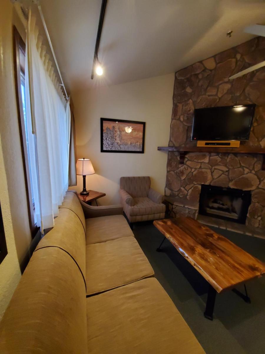GetAways at Snow Lake Lodge - Housity