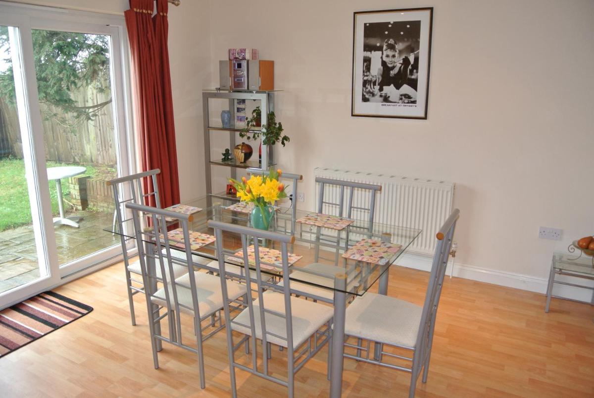 Bramley Cottage - Housity