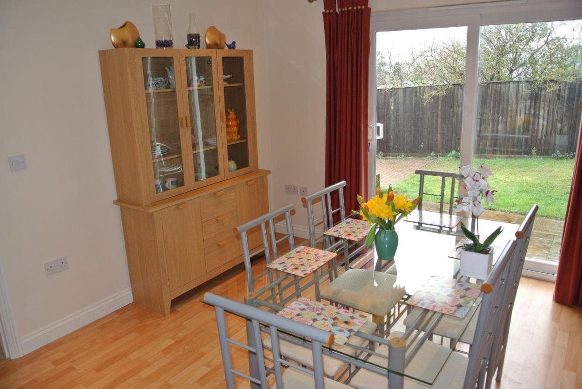 Bramley Cottage - Housity