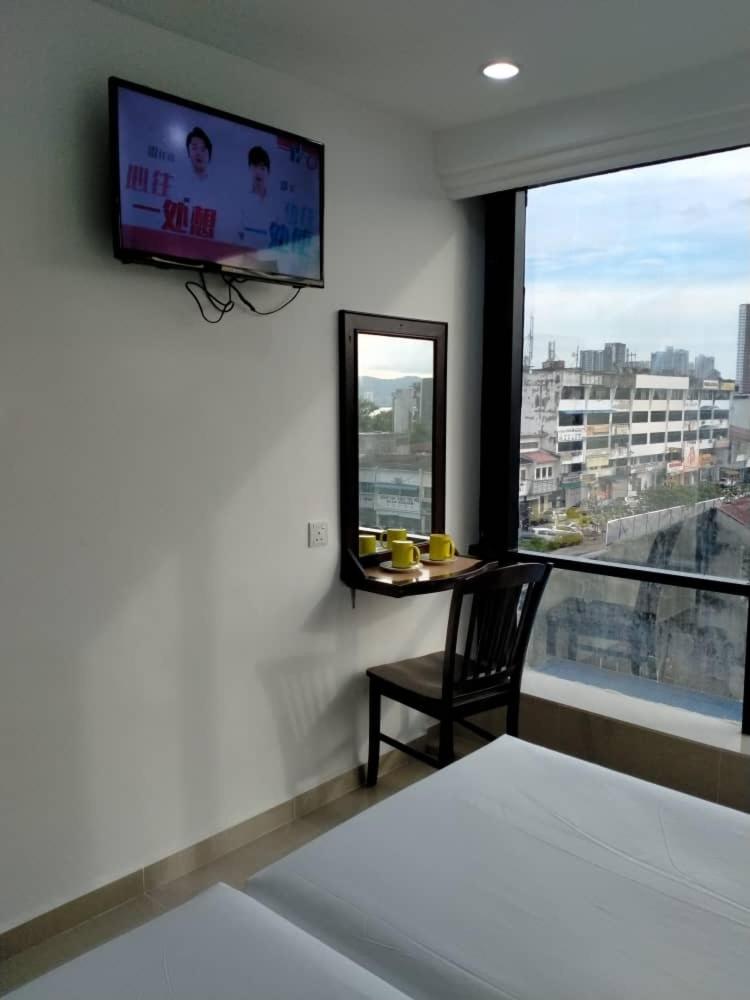 Grand Bagan Hotel - Housity