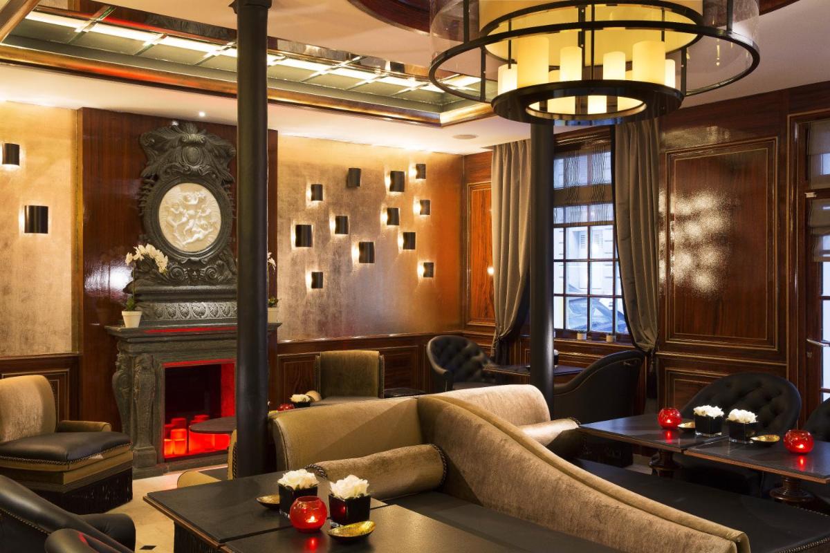 Coin salon dans l'établissement Le Belmont Paris