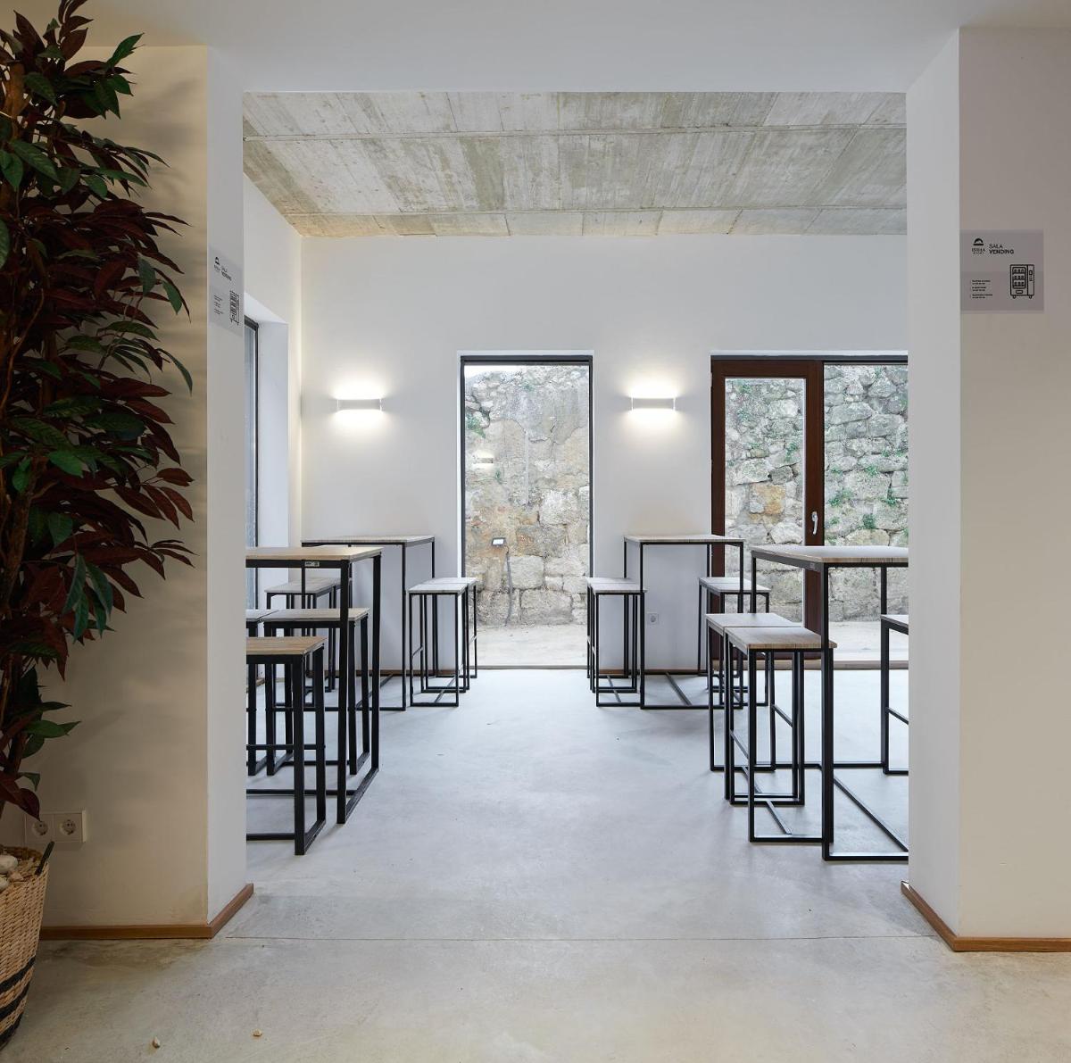 IRAIPE Estella Rooms Auto Check-in - Housity