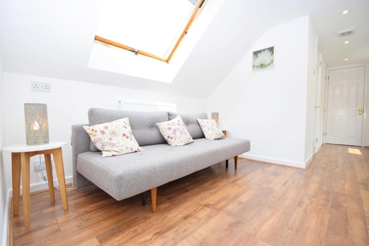 The Pines , Woodmancote - Housity