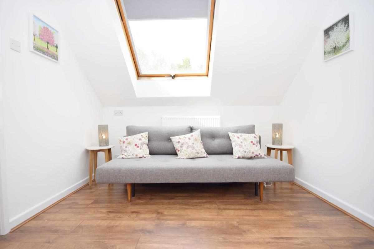 The Pines , Woodmancote - Housity