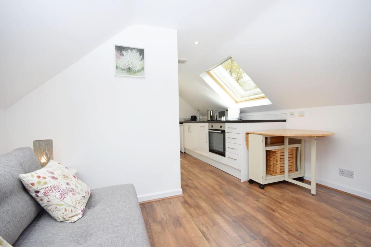 The Pines , Woodmancote - Housity