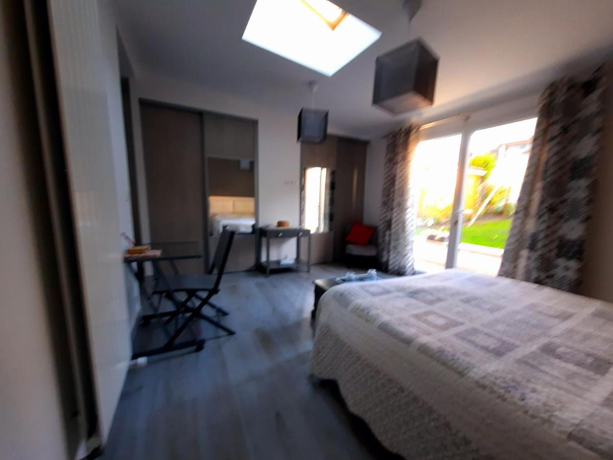 Superbe chambre de charme avec accès privatif - Housity