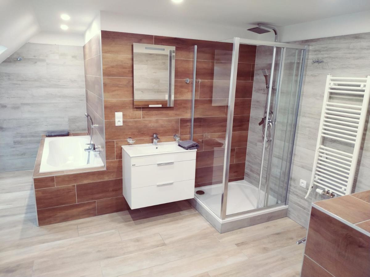 Pension Delicato - Housity