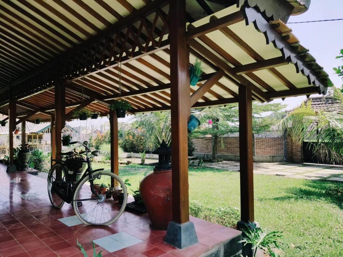 Villa Joglo Cimande - Housity