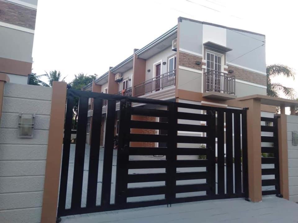 E4 Evanz Apartment with parking area - Housity